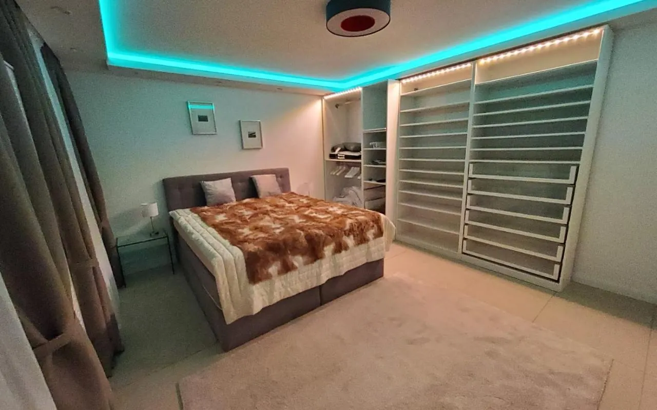 Apartment 3 Zimmer Wohnung - Keine Party Wohnung ! 6 Personen Düsseldorf Deutschland