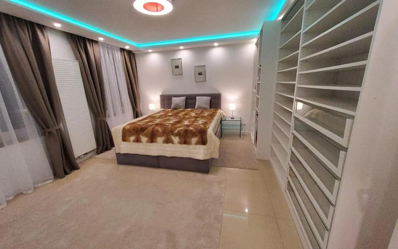 Lägenhet 3 Zimmer Wohnung - Keine Party Wohnung ! 6 Personen Düsseldorf