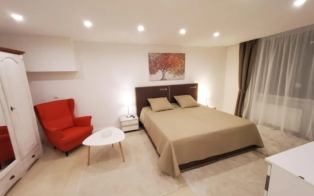 3 Zimmer Wohnung - Keine Party Wohnung ! 6 Personen Düsseldorf
